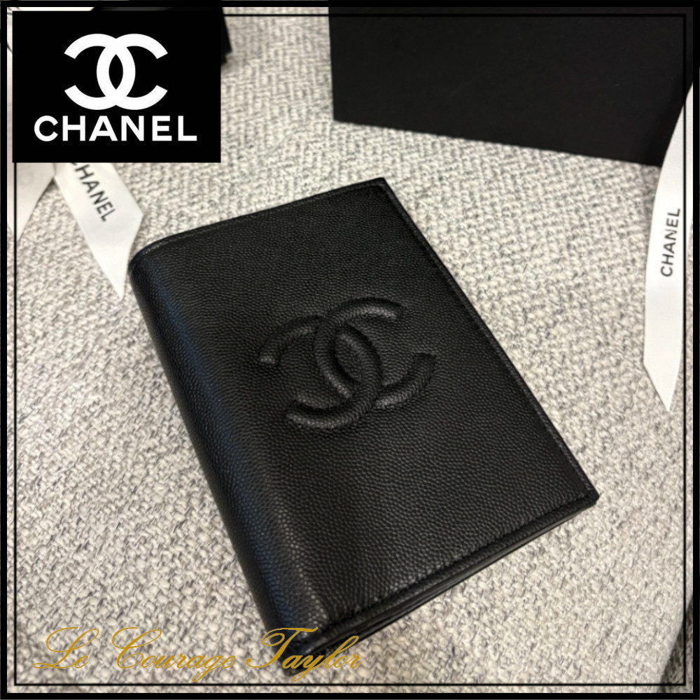 旅にも映えるエレガンスを携えて♪【CHANEL】パスポートケース