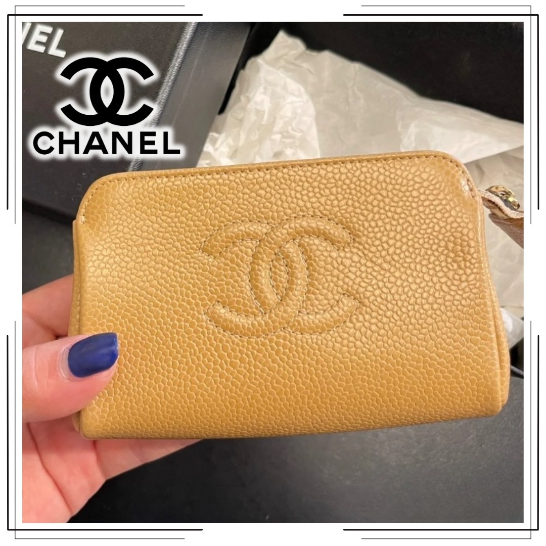 コンパクトで使いやすい【CHANEL】ジップコインケース