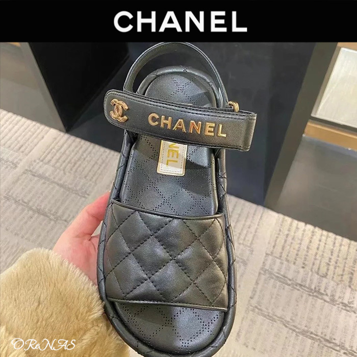 【キルティングが可愛い】CHANEL フラット サンダル