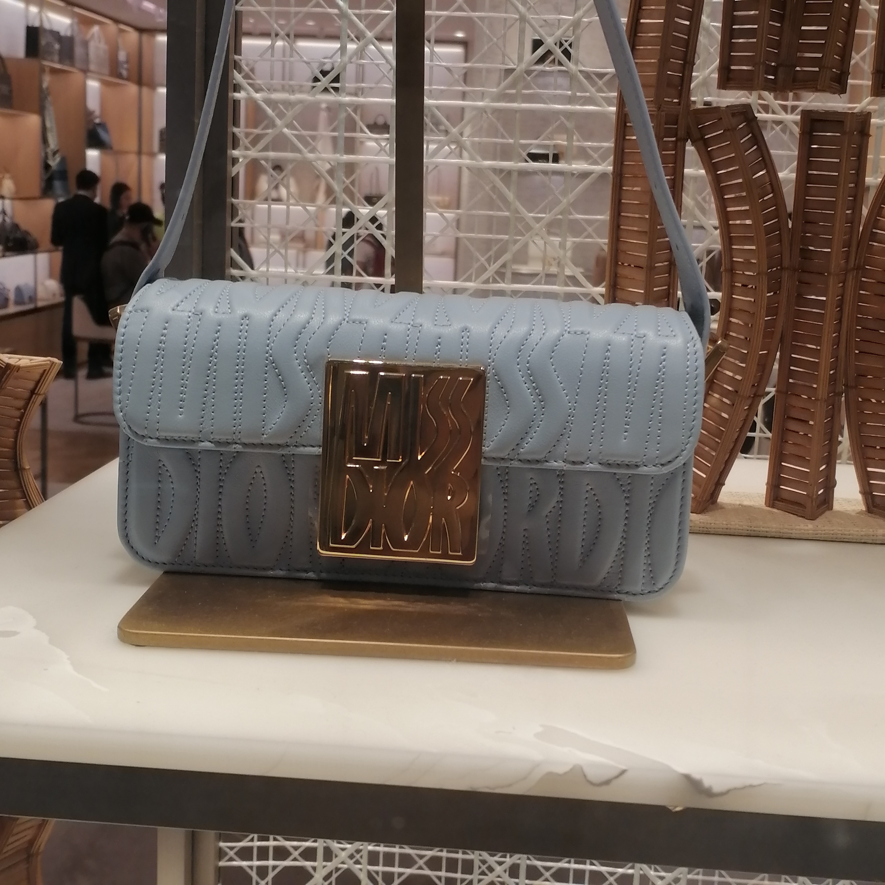 Dior ディオール Miss Dior フラップバッグ ペールブルー