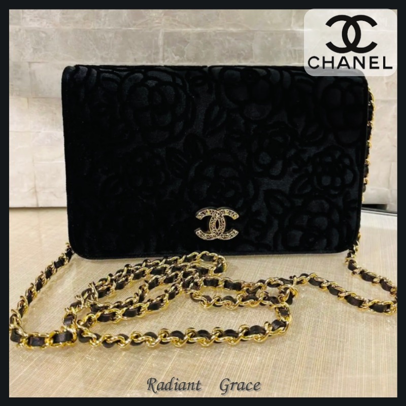 《プレミアムな日常を楽しんで》CHANEL チェーンウォレット
