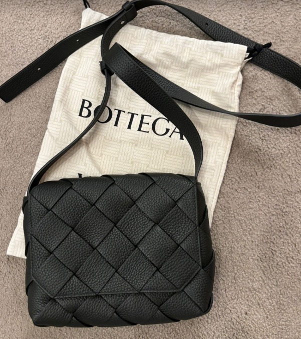 【★オシャレ★】BOTTEGAVENETA バッグ ダークグリーン メンズ