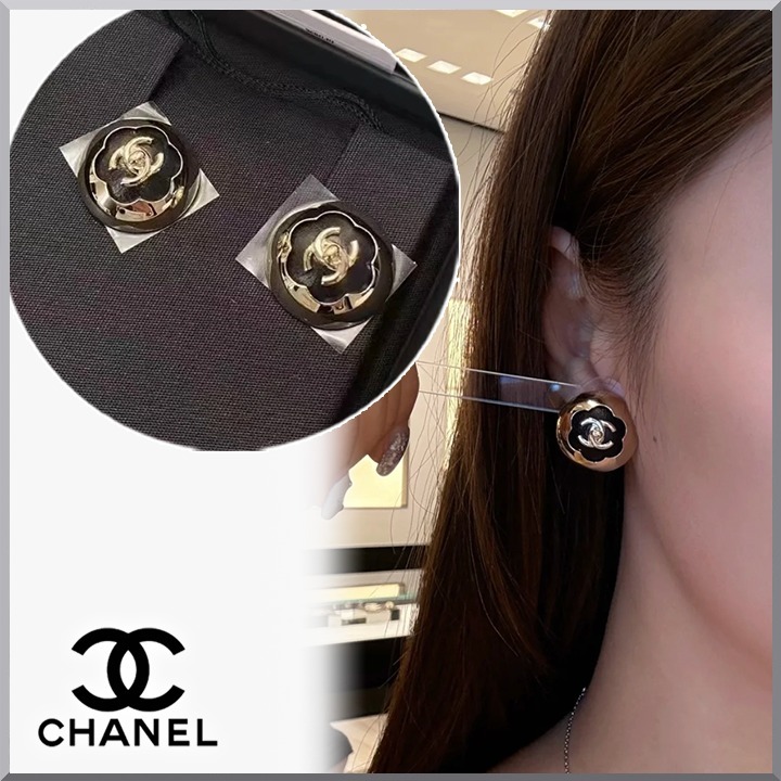 《コロンと可愛い♡》CHANEL ピアス メタル & ラムスキン