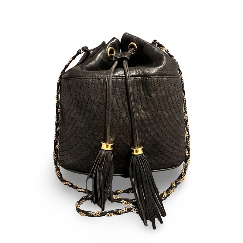 BALLY バリー タッセル チェーン ショルダーバッグ 巾着 黒