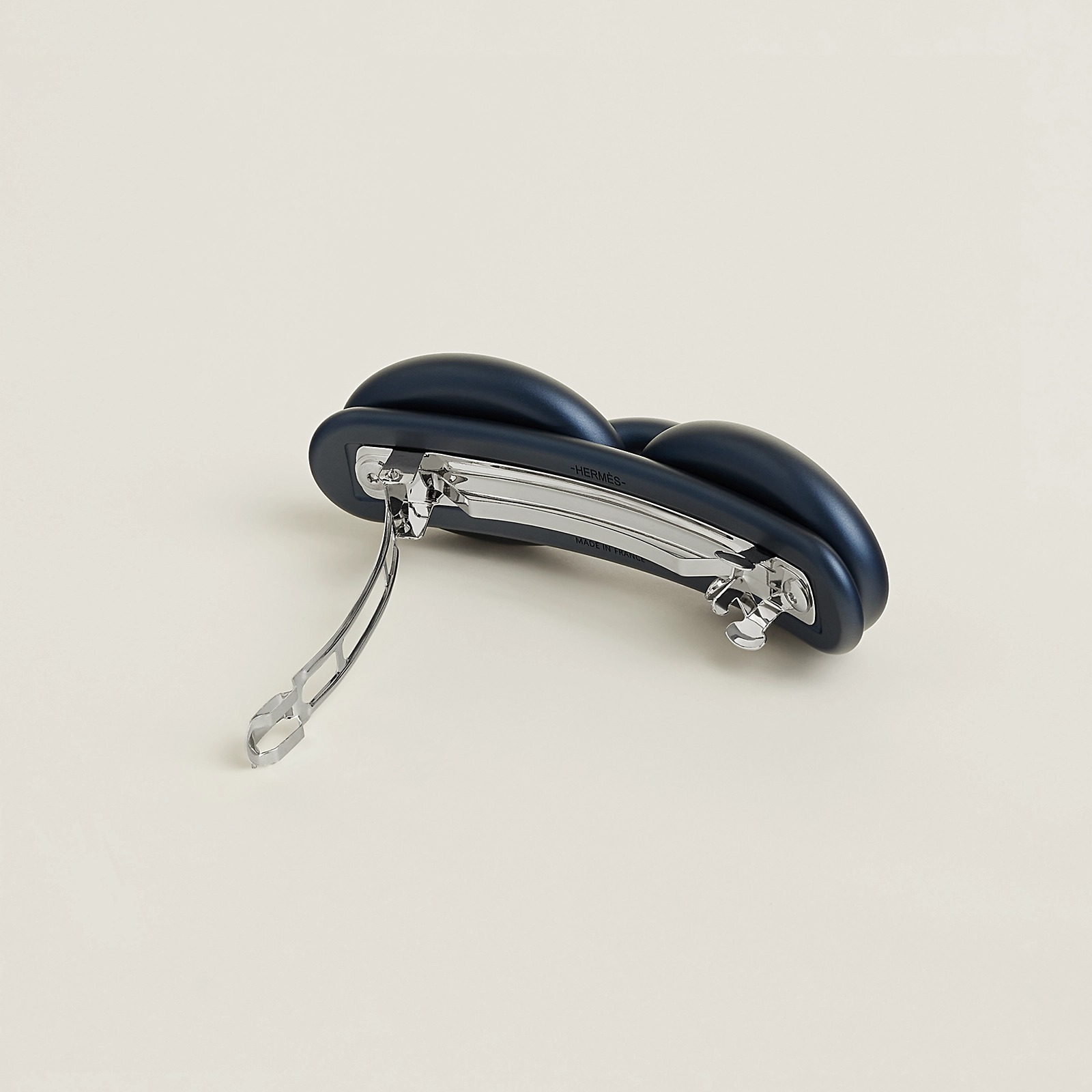 《マットな品格☆》【HERMES】ヘアクリップ トライマイロン GM