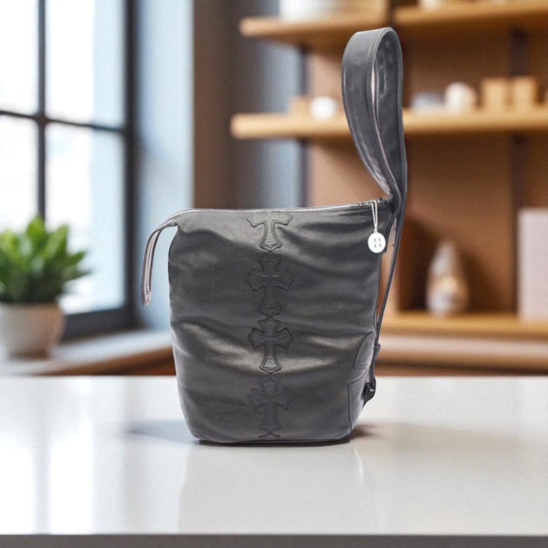 レア【Chrome Hearts】ブラック レザー LELO ショルダーバッグ