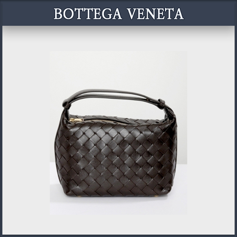 【BOTTEGA VENETA】ミニウォレス ショルダーバッグ フォンダント