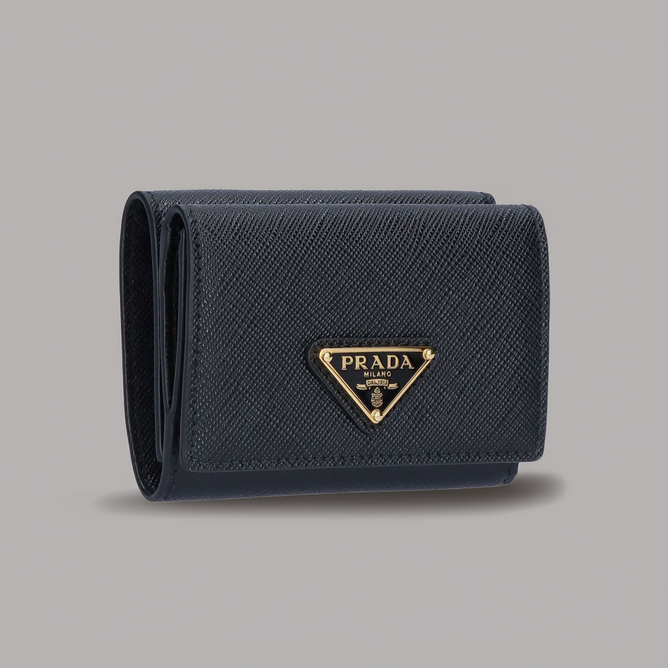 ◆送料・関税込み◆PRADA サフィアーノトライアングル ロゴ財布