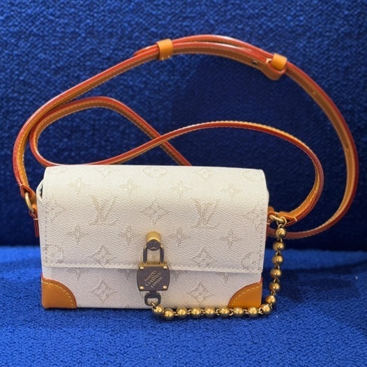 《ボールチェーン可愛い》LV スティーマー・ウェアラブル バッグ