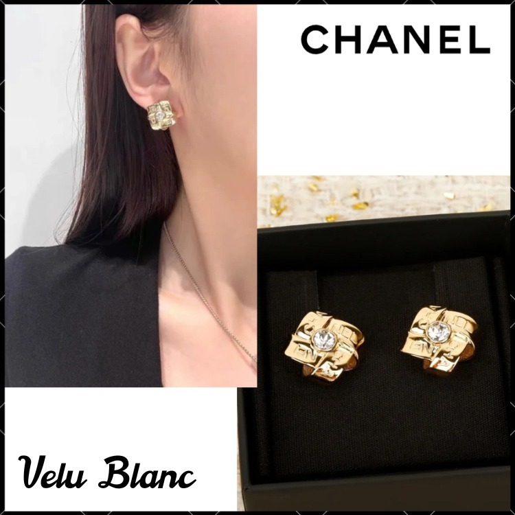 新作♪上品に揺れる【CHANEL】ゴールド ピアス