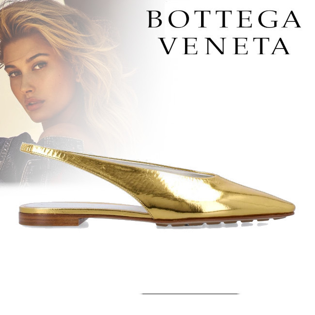 正規店買付【BOTTEGA VENETA】レザー ゴールド フラットシューズ