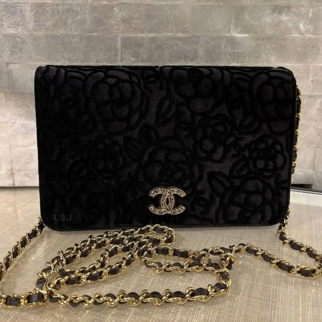《人気♪美しいデザイン》 CHANEL チェーンウォレット