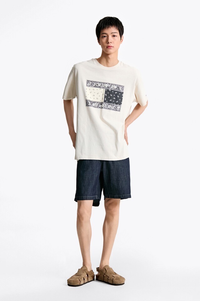 [ JEANS] ペイズリー×フラッグロゴTシャツ《XS〜XXLあり》