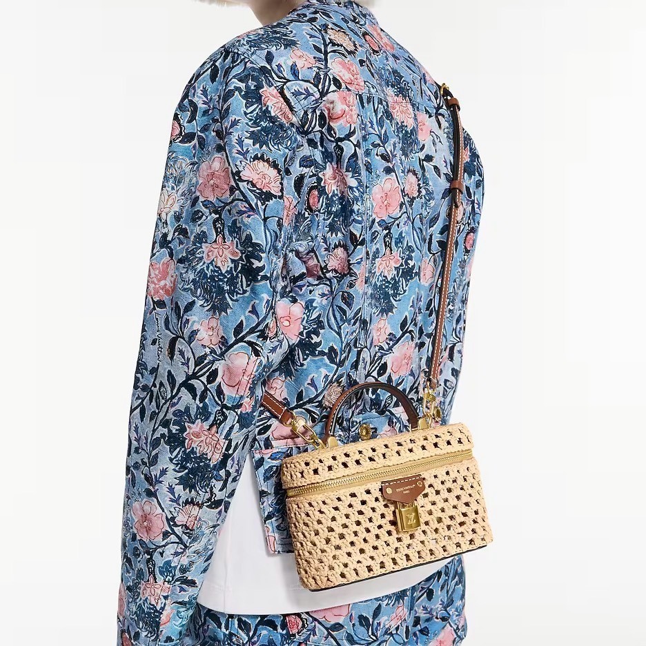 【夏にぴったり♪】VUITTON《ヴァニティ・チェーン ポーチ》