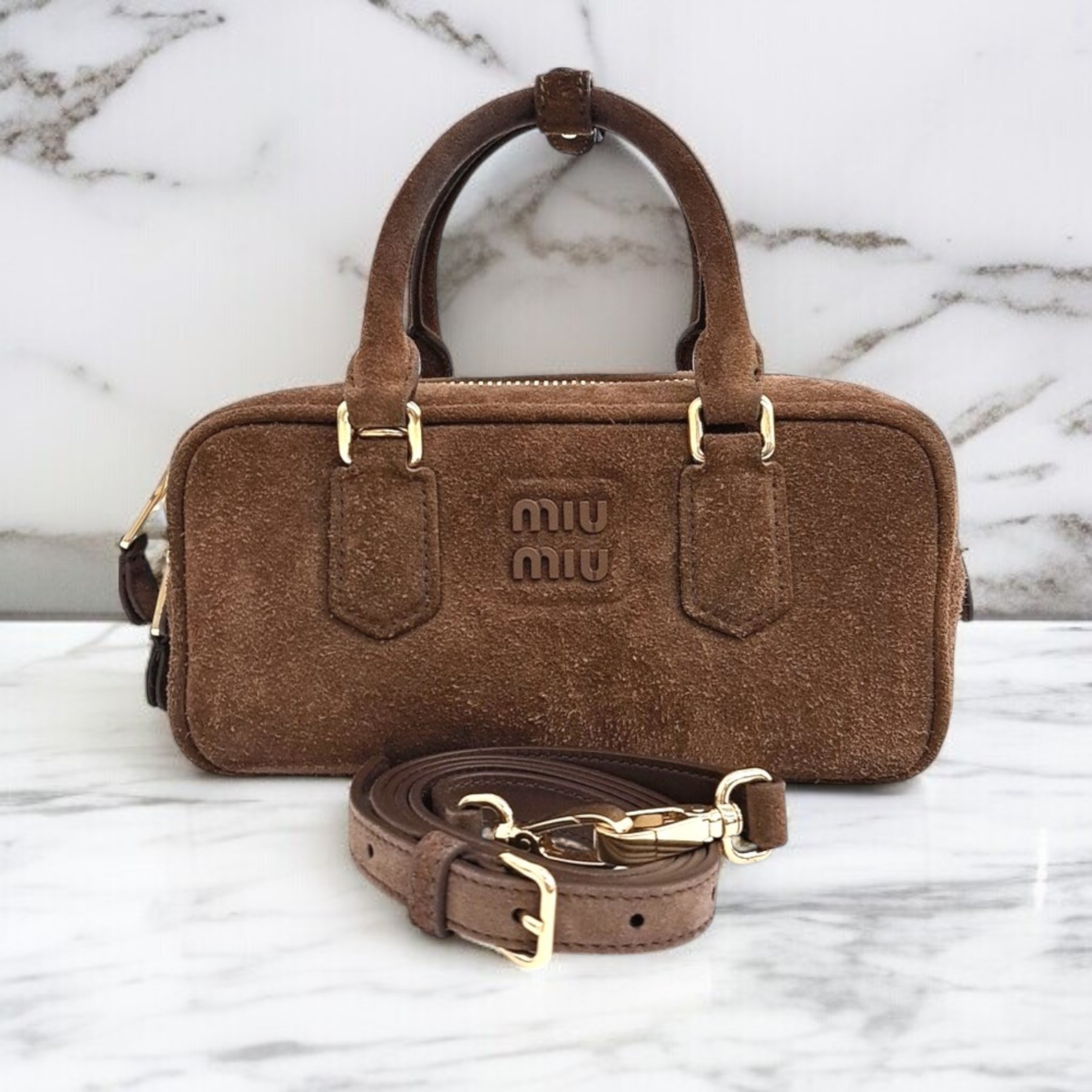 《MIU MIU》アルカディ トート クロスバッグ 中古