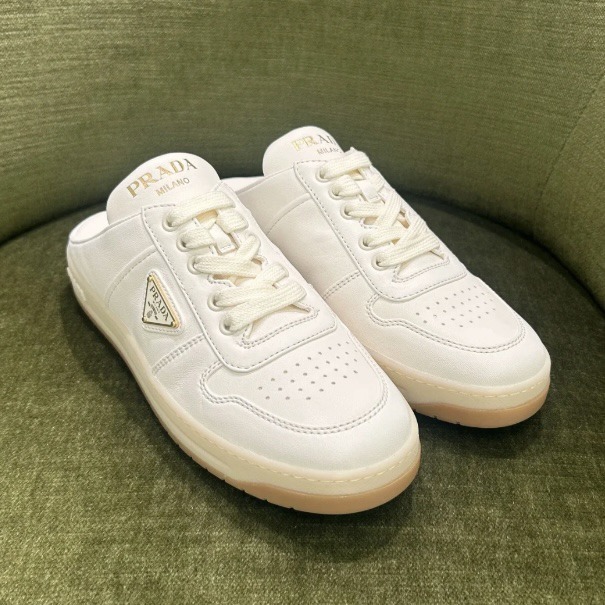 【 PRADA 】ナッパレザー スニーカーミュール