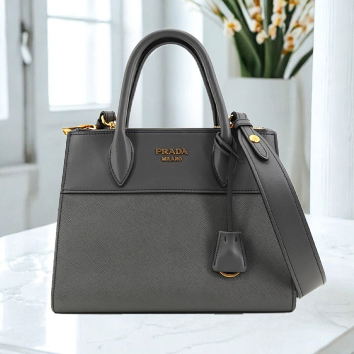 ≪高級感抜群≫ 【PRADA】パラダイムトートショルダーバッグ