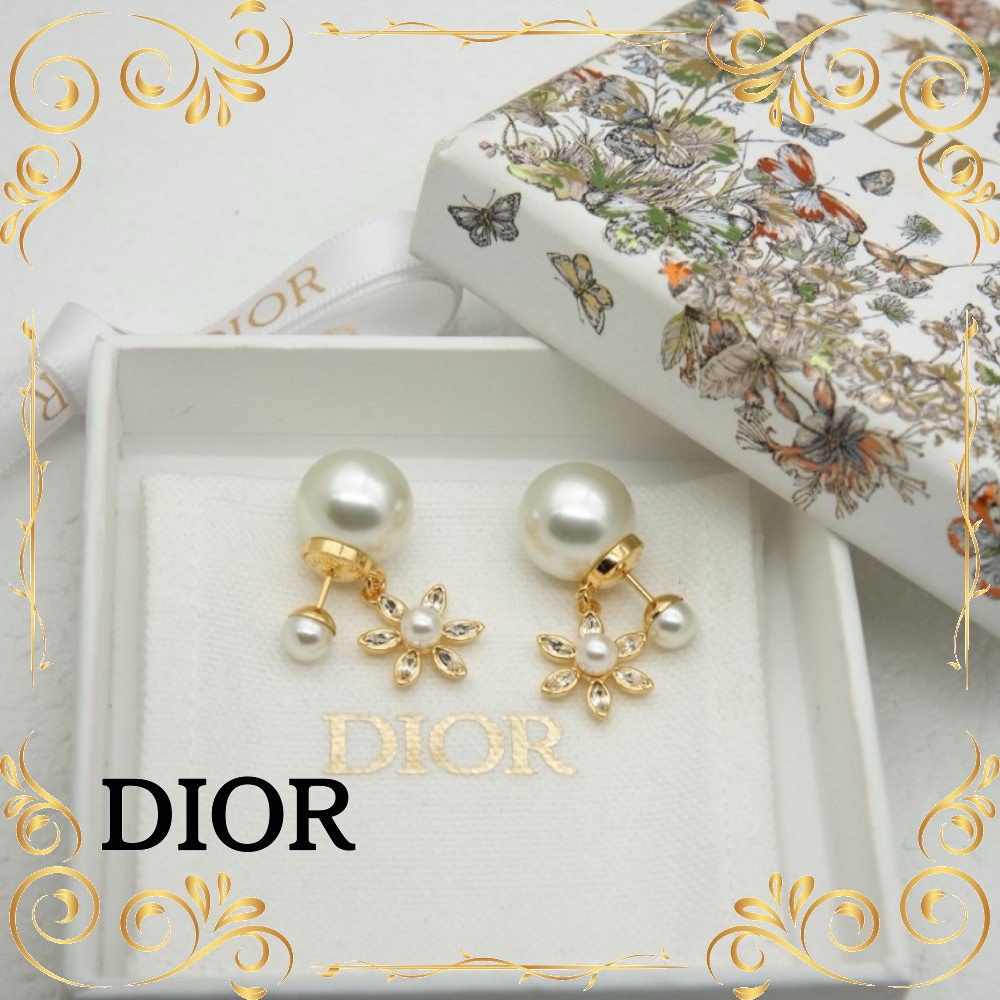【花の形がカワイイ♪】Dior Tribales ピアス