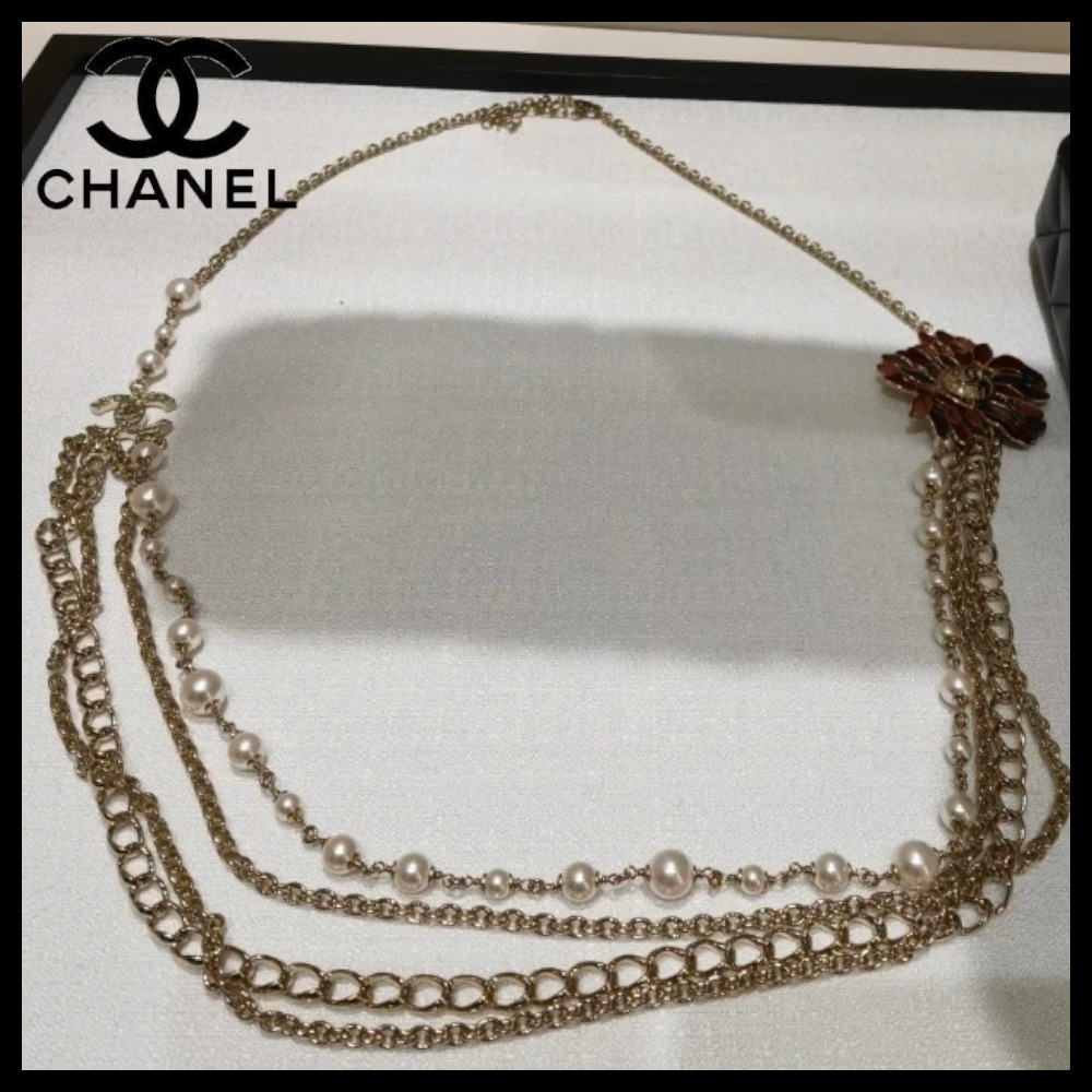 【首元にそっと華やぎを添えて♪】CHANEL ネックレス