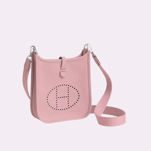 ◇幻の一品◇ HERMES (エルメス) 《エヴリン》TPM 16 ショルダー