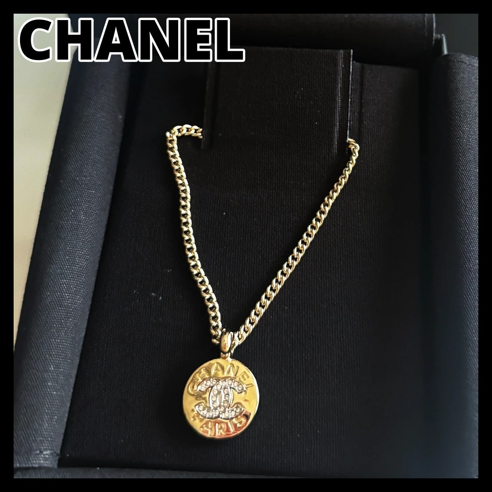 《ボタンみたいで可愛い♪》CHANEL ネックレス CCロゴ