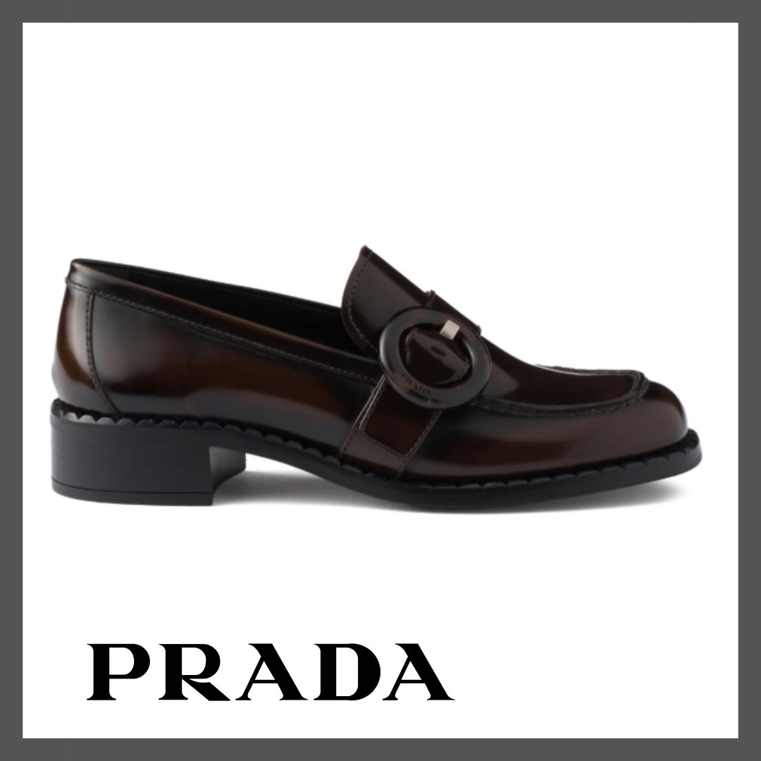 関税込【PRADA】バックル付きブラッシュレザーローファー シエナ