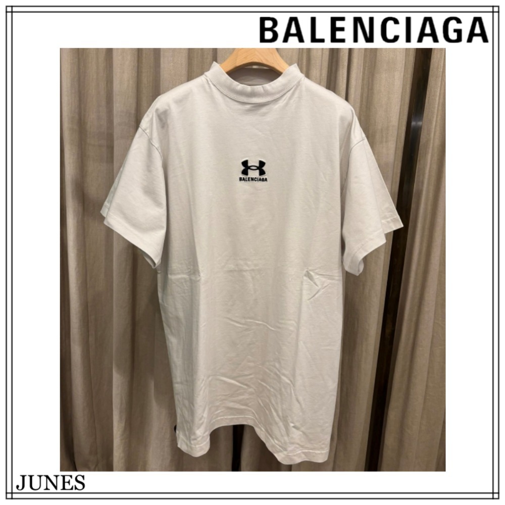 コーデの主役に！！【BALENCIAGA】アンダーアーマーTシャツ