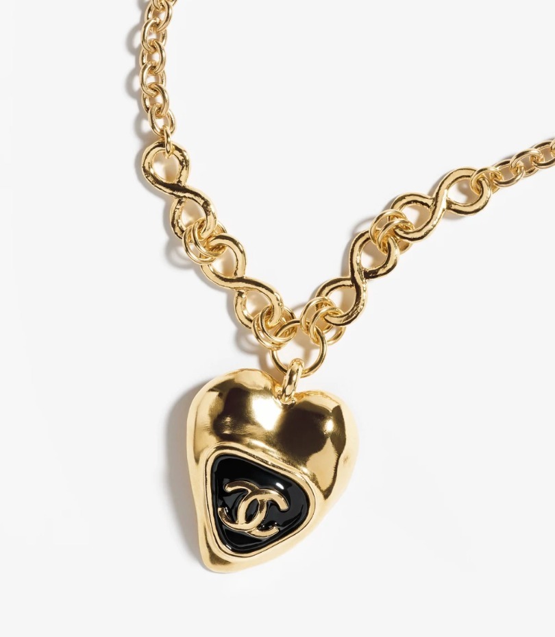 《歪んだ黒ハートがクール♪》CHANEL ネックレス CCロゴ