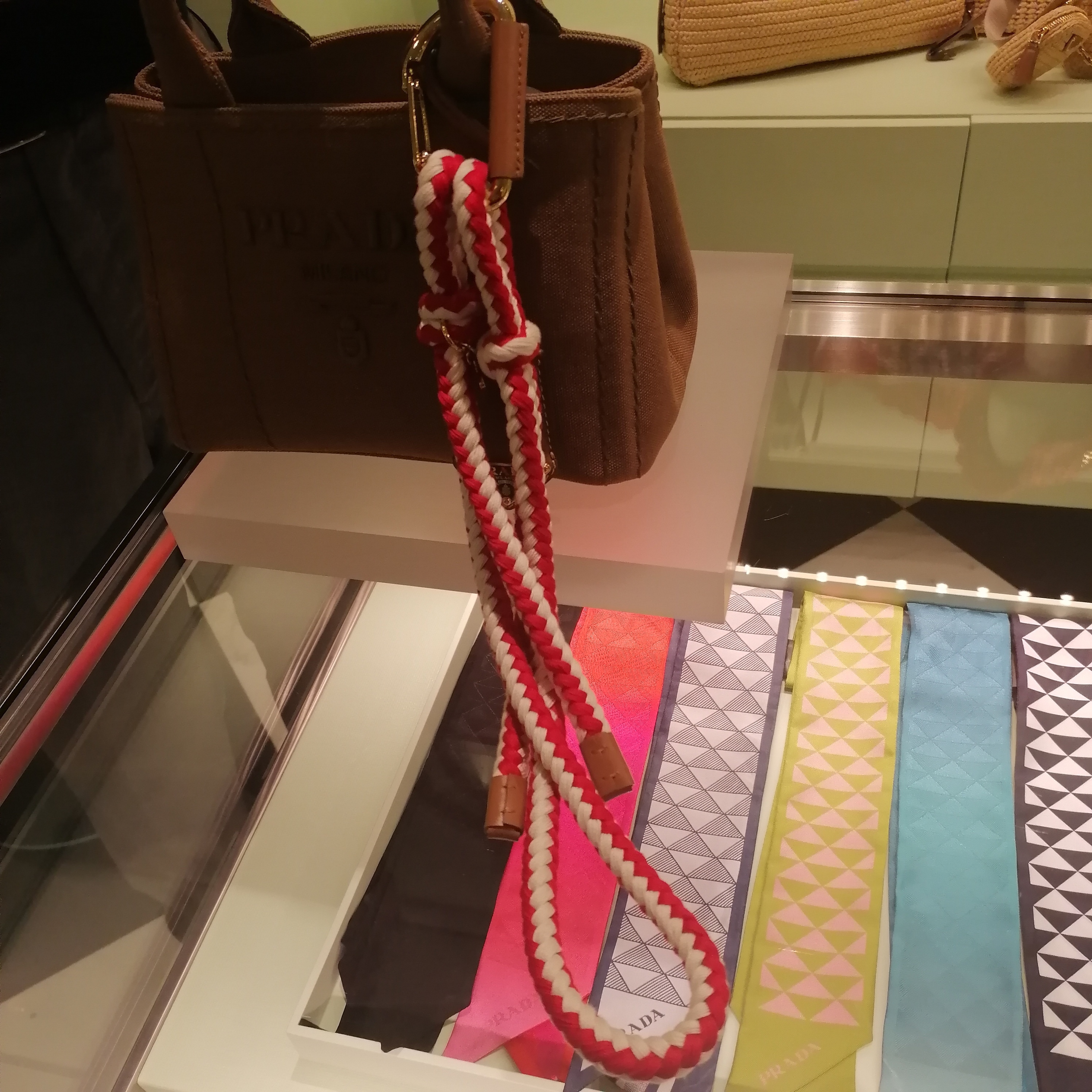 PRADA☆コードバッグペンダント