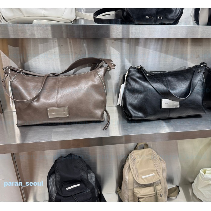 Matin Kim☆SIDE ZIPPER SHOULDER BAG