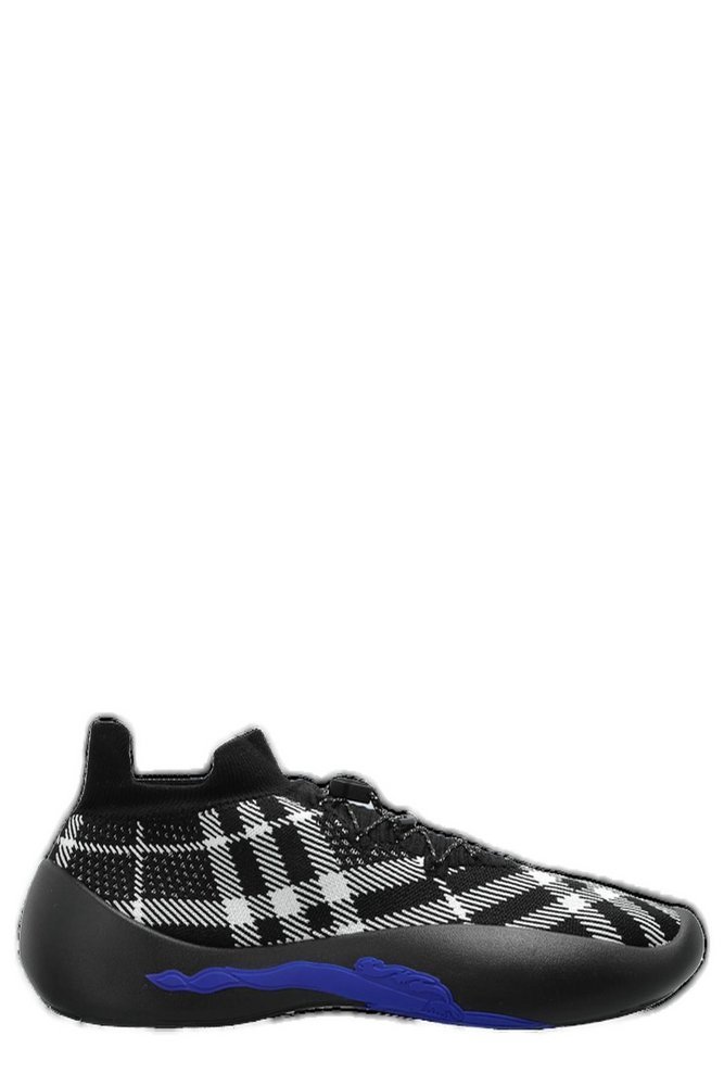 BURBERRY ニット ネフチュン スニカ 【関税込】