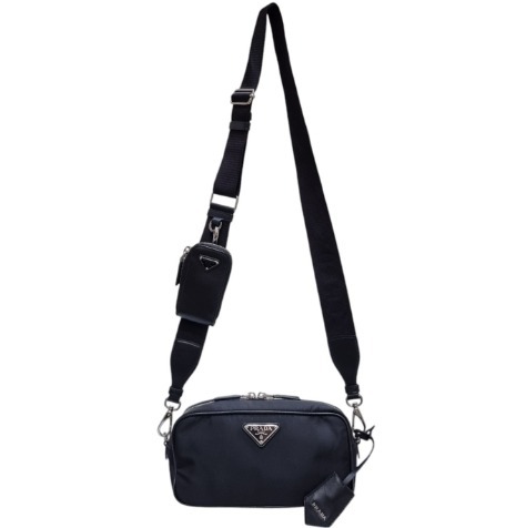 《PRADA》 リナイロン カメラ ショルダーバッグ 中古