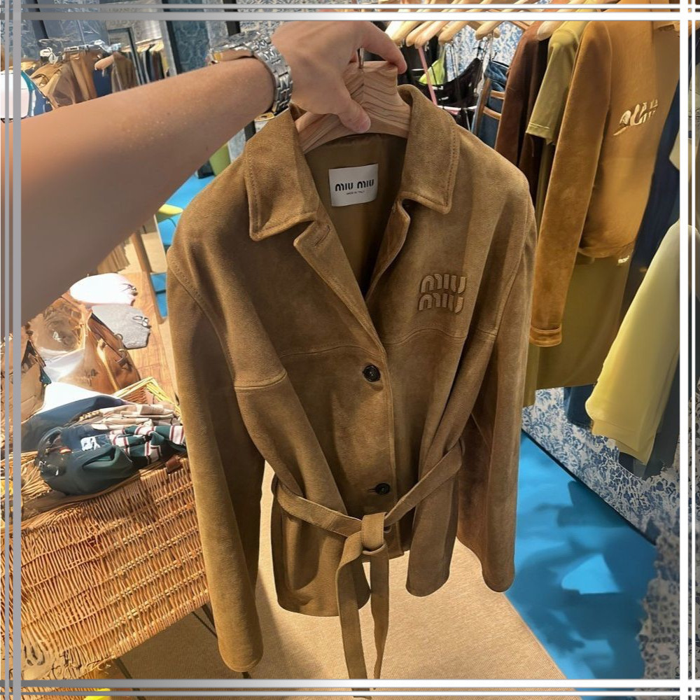 【カジュアル×フェミニン】Miu Miu レザー ジャケット アーバン