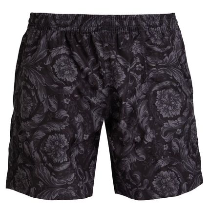 直営店☆VERSACE☆SALE!フィルムタイトル ロゴ スイムショーツ バロッコ スイム ショートパンツ プリント | VERSACE JP