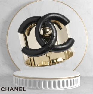 コーデの主役に☆【CHANEL】バングル