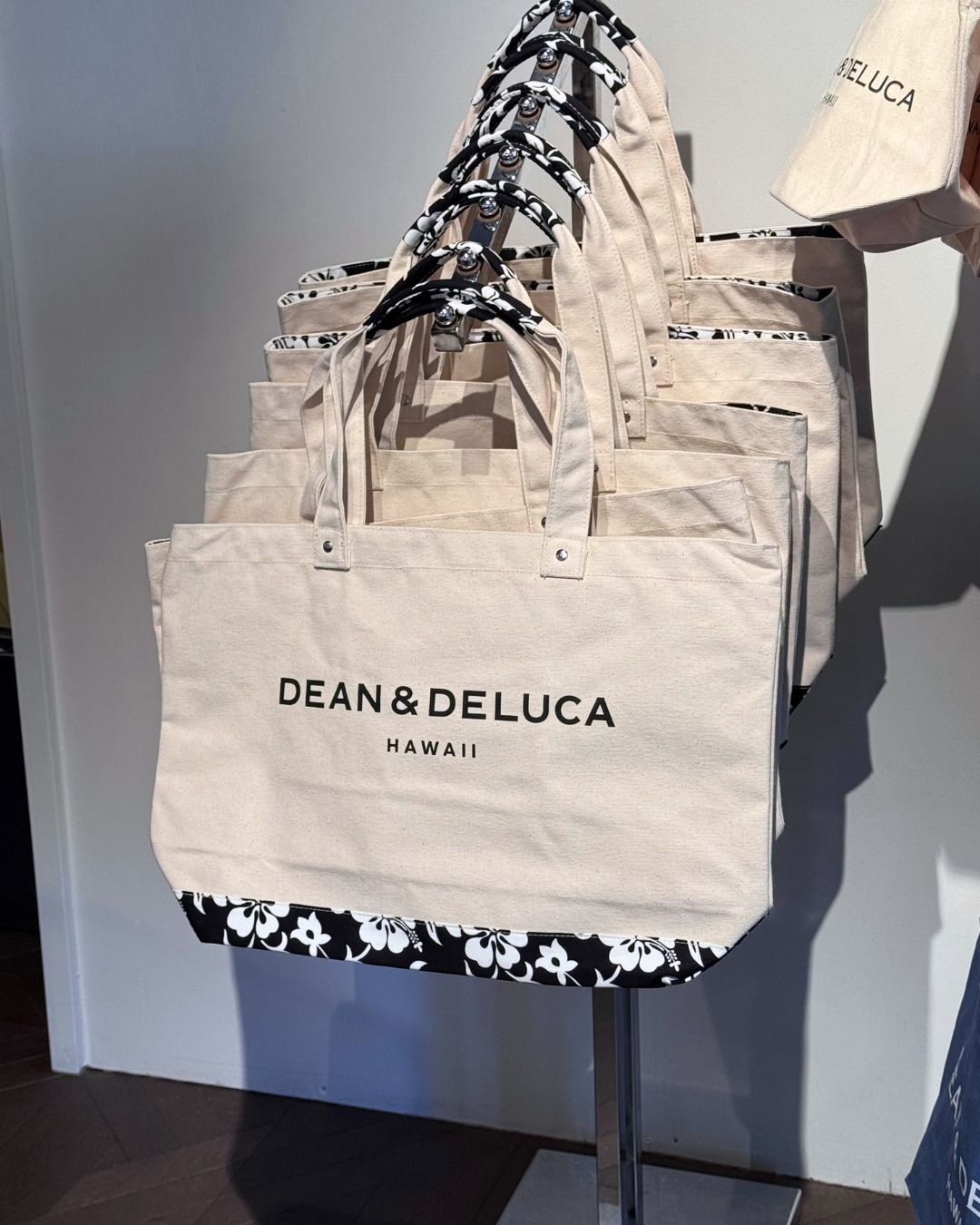 【ハワイ限定】DEAN & DELUCA ハイビスカス柄エコバッグ