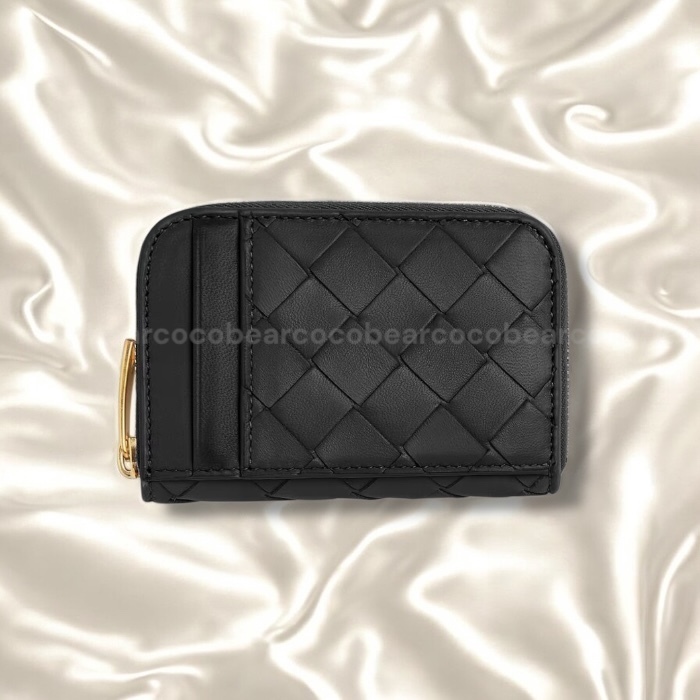 BOTTEGA VENETA☆ タイニージップアラウンドウォレット