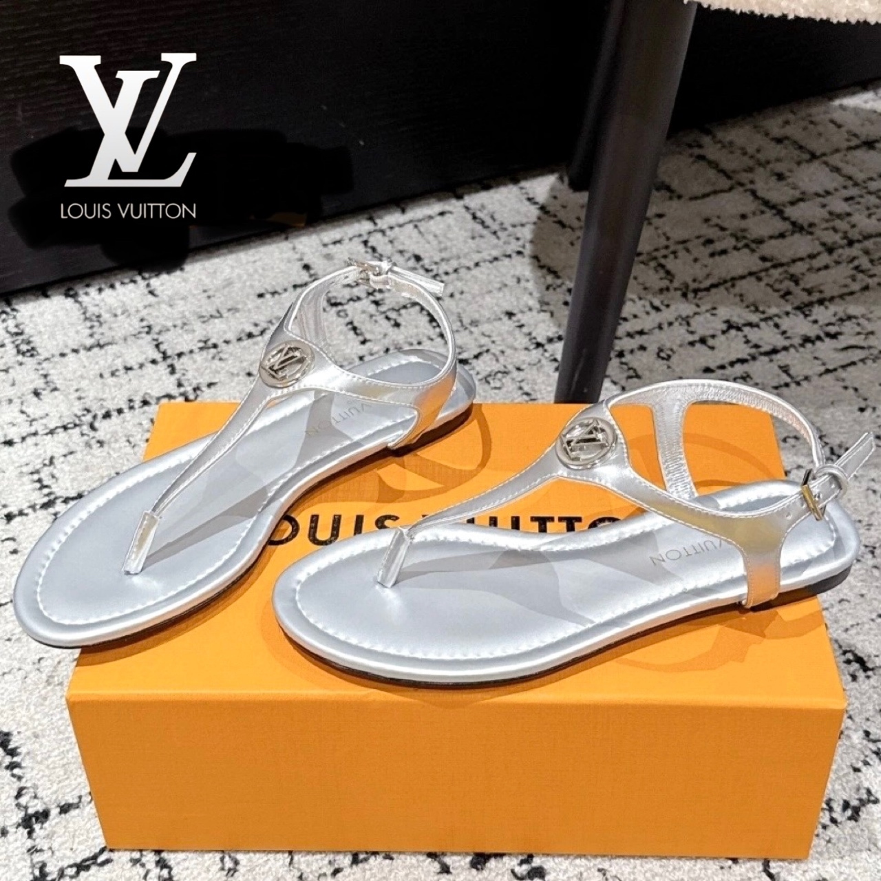 エレガント☆【LOUIS VUITTON】サンキスフラット サンダル