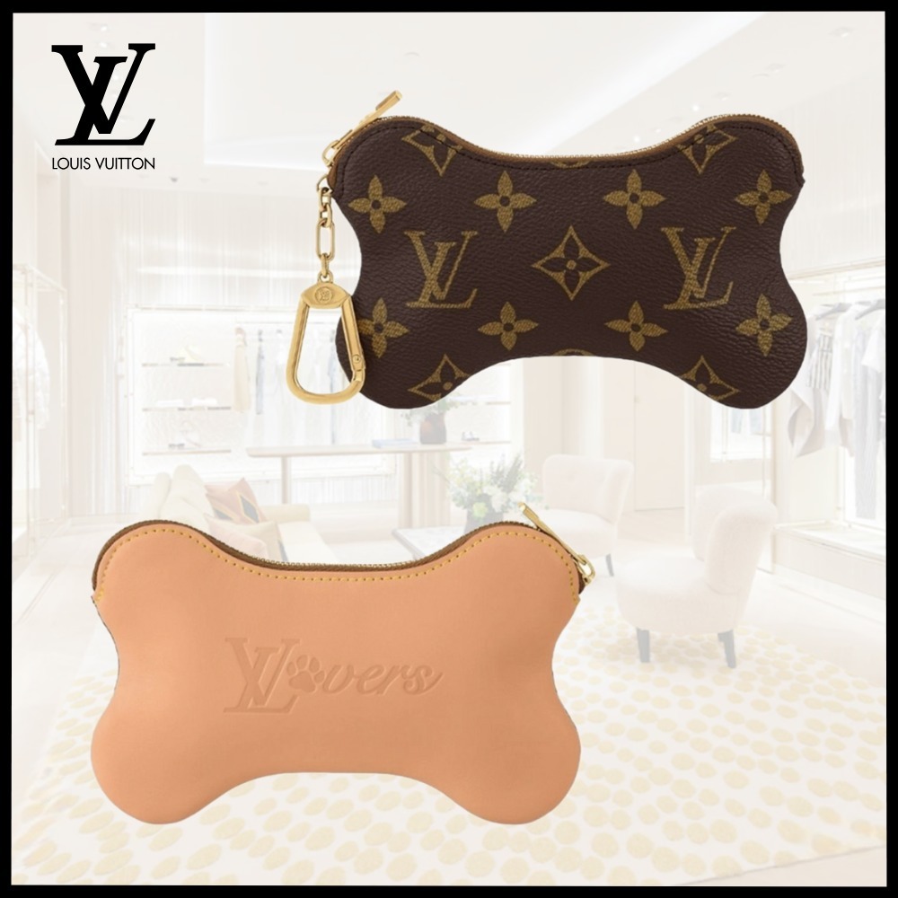 コンパクトで可愛い【Louis Vuitton】ボーン・キーポーチ 骨
