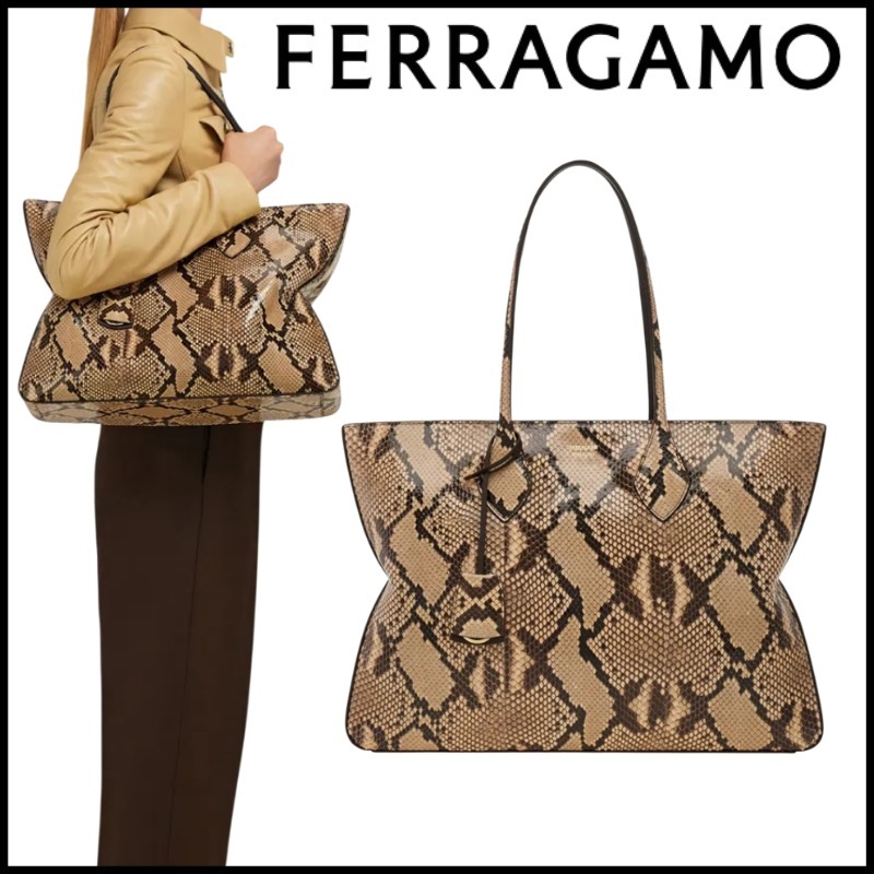 ★FERRAGAMO★フェラガモ パイソンレザートートバッグ（L）