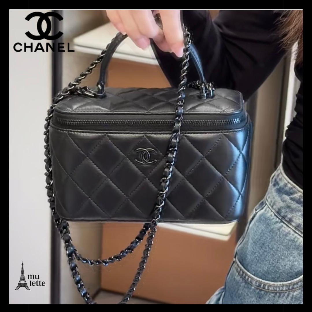 上品に輝くブラック【CHANEL】ヴァニティ ショルダー