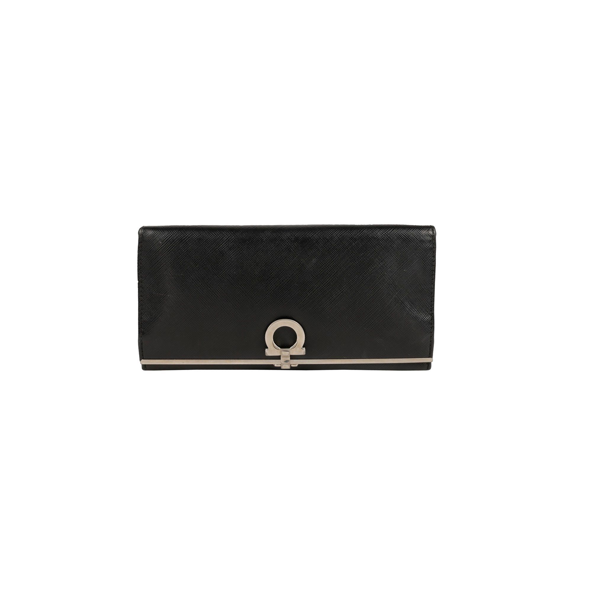 ferragamo■ブラック サフィアーノ レザー ガンチーニ 長財布