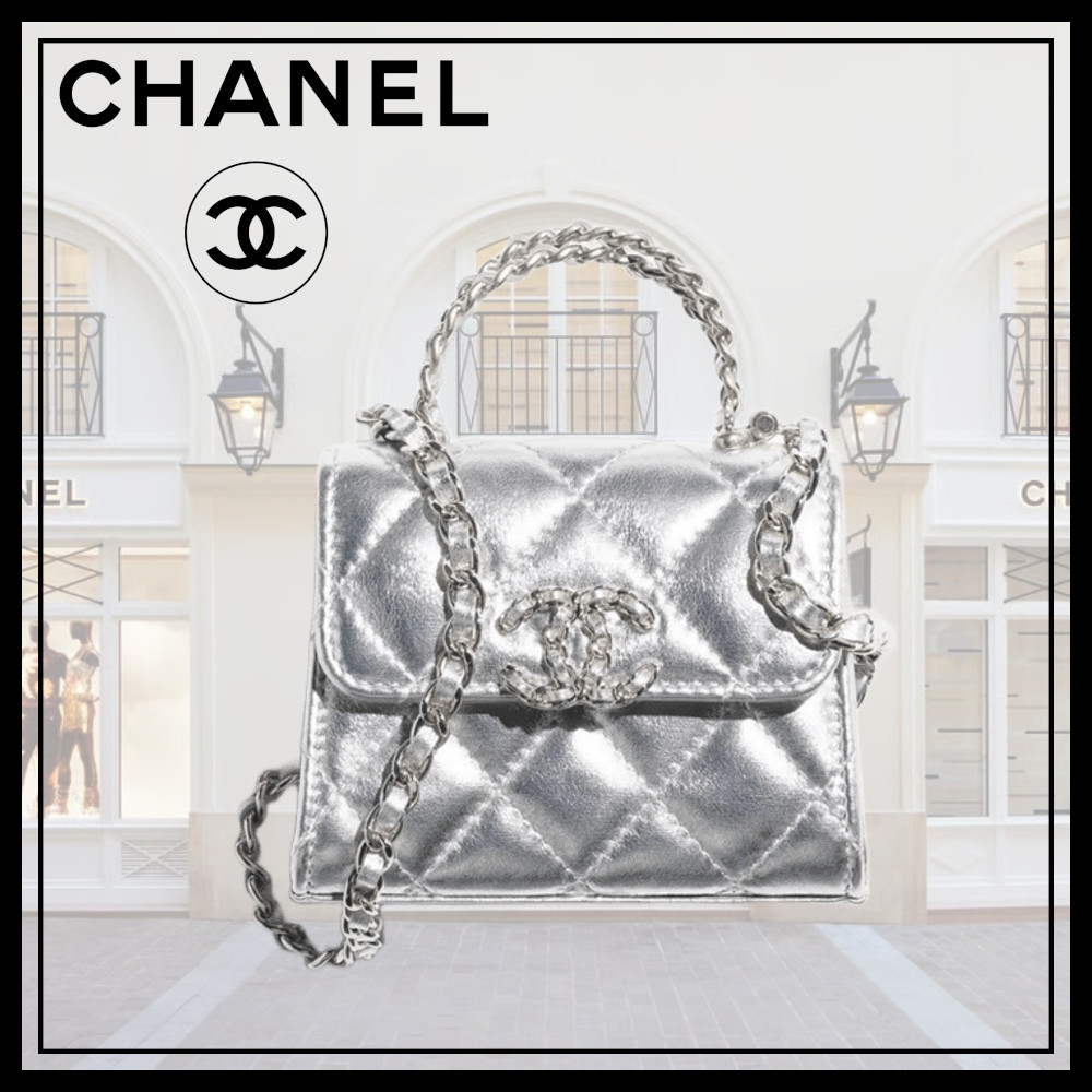 【コンパクトで可愛い♡】CHANEL チェーンクラッチ バッグ