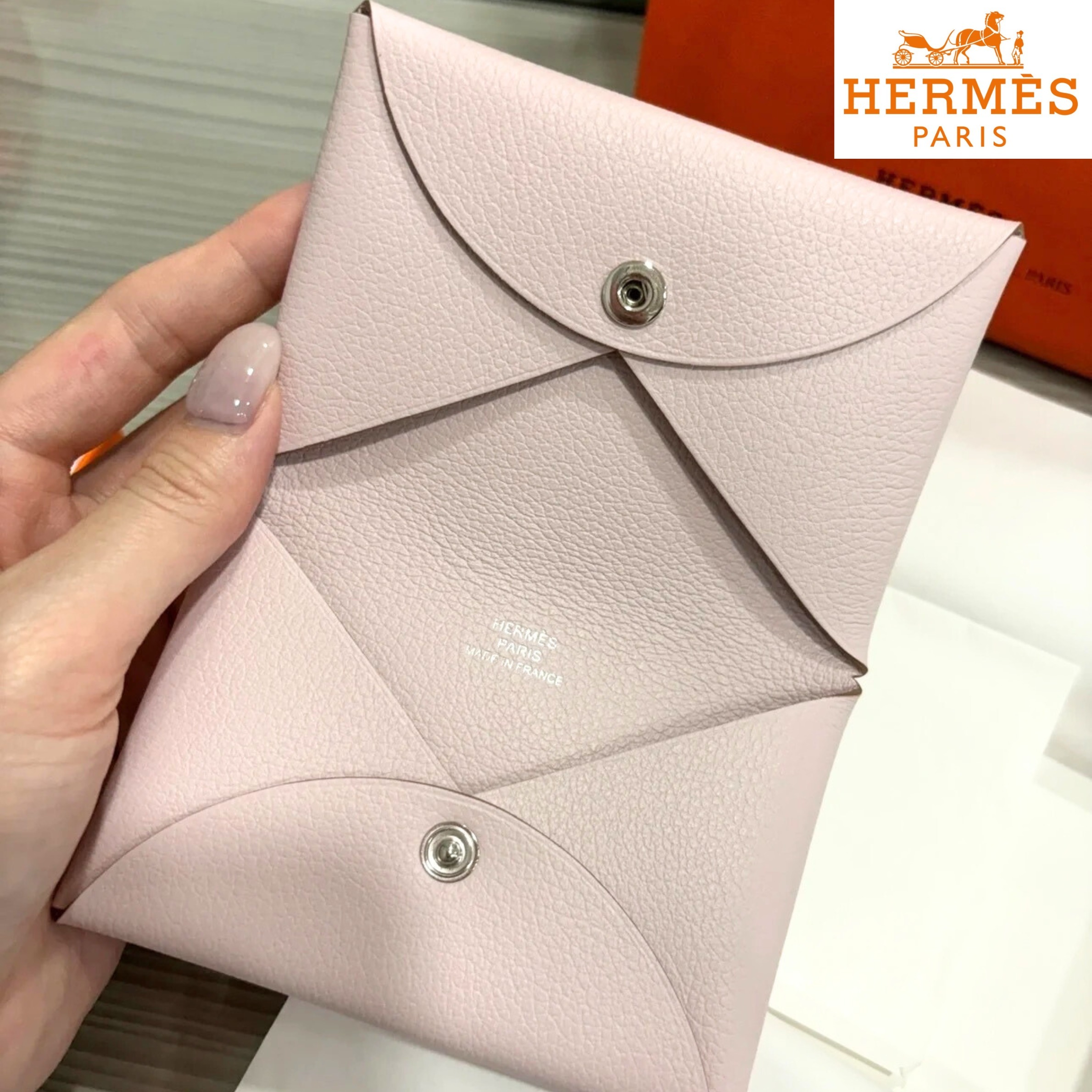 【シンプル×上品カラー】HERMES Calvi カードケース