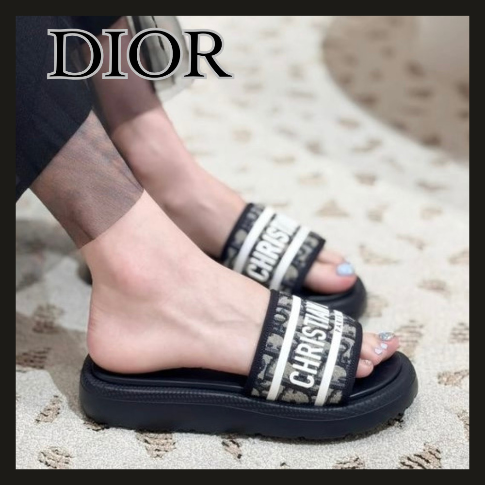 【国内未入荷】ディオール Dior ロゴサンダル 厚底スライド