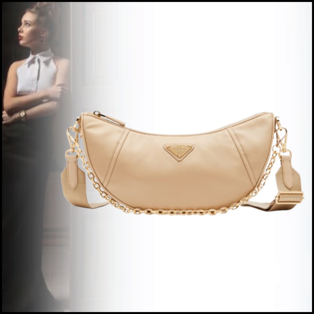 ◆大人気◆【PRADA】Demi-Lune Re-Nylon ショルダーバッグ