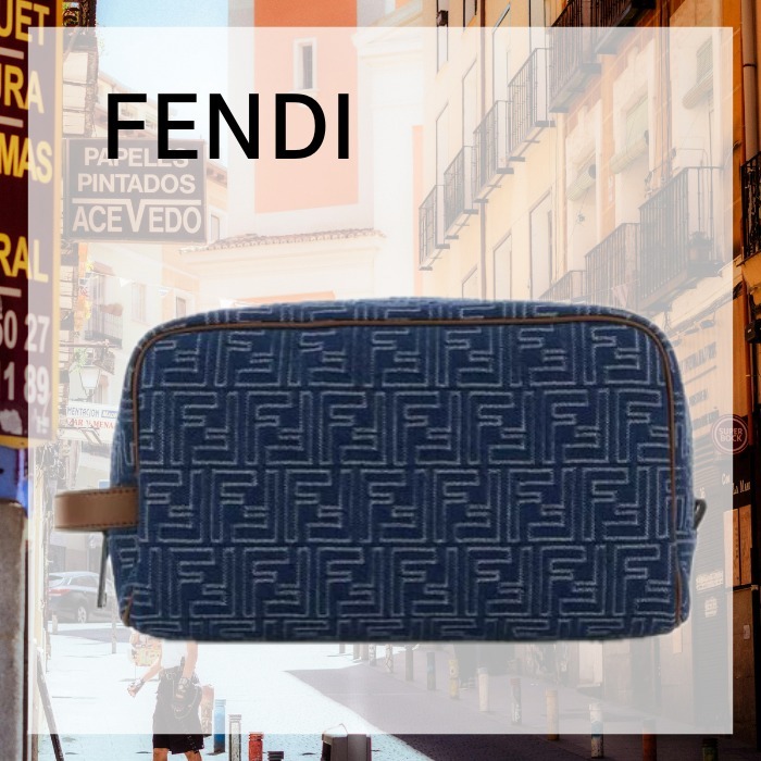 クラッチバッグ Fendi Embroidered Denim Beauty Case