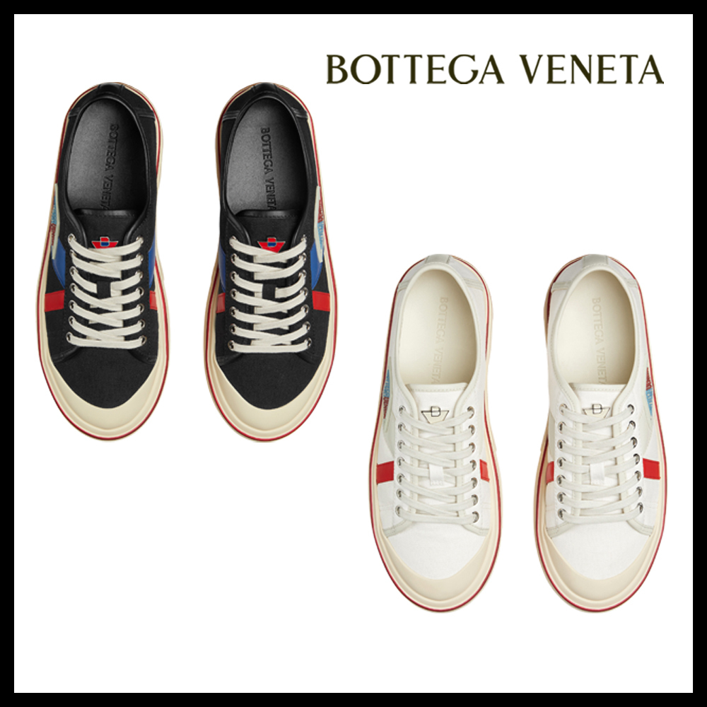 Bottega Veneta直営店 エリオット スニーカー(2色)