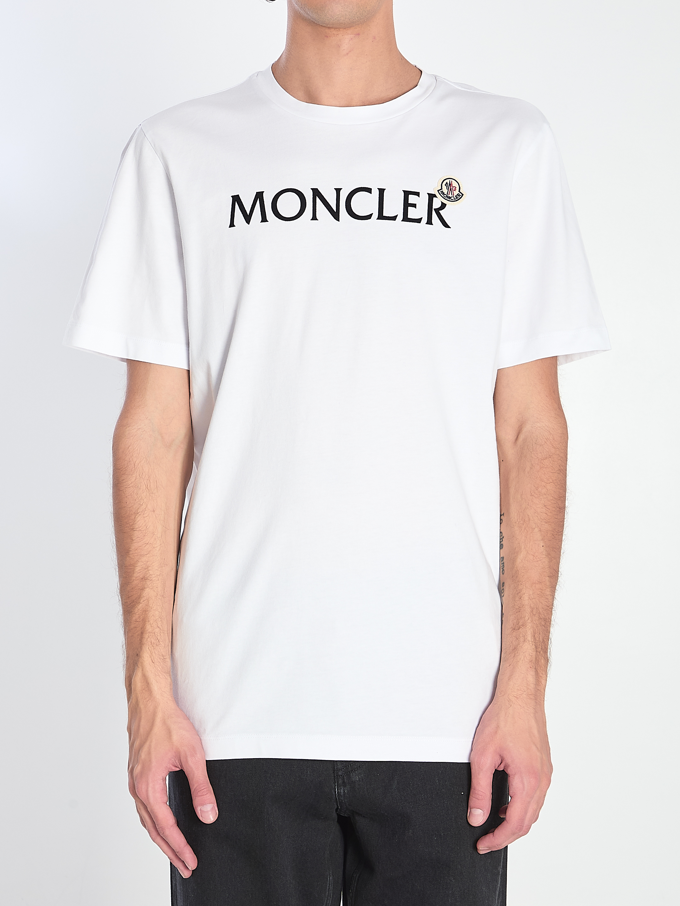 【関税&送料込】Moncler T-Shirt With Flocked Logo