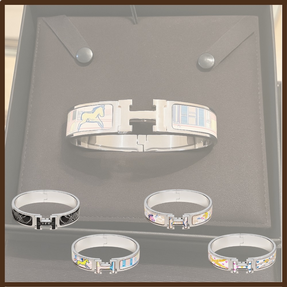 《HERMES》海外限定！Clic H Emile et une Nuit ブレスレット
